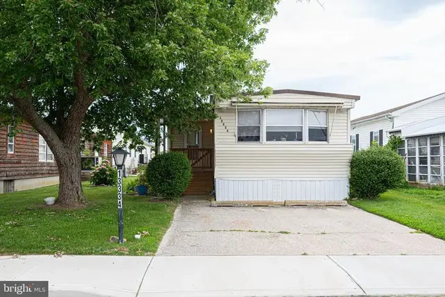13334 Colonial Rd, Ocean City