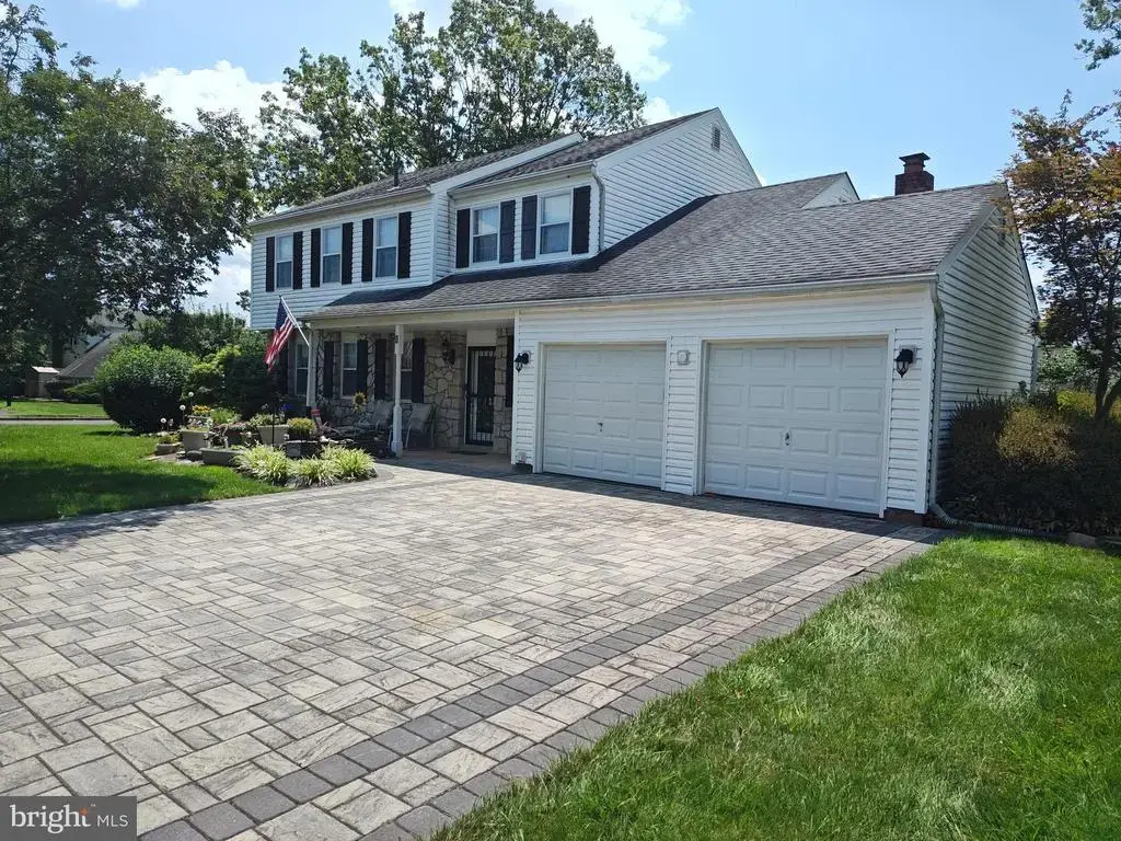 1 Alberts Ct, RICHBORO