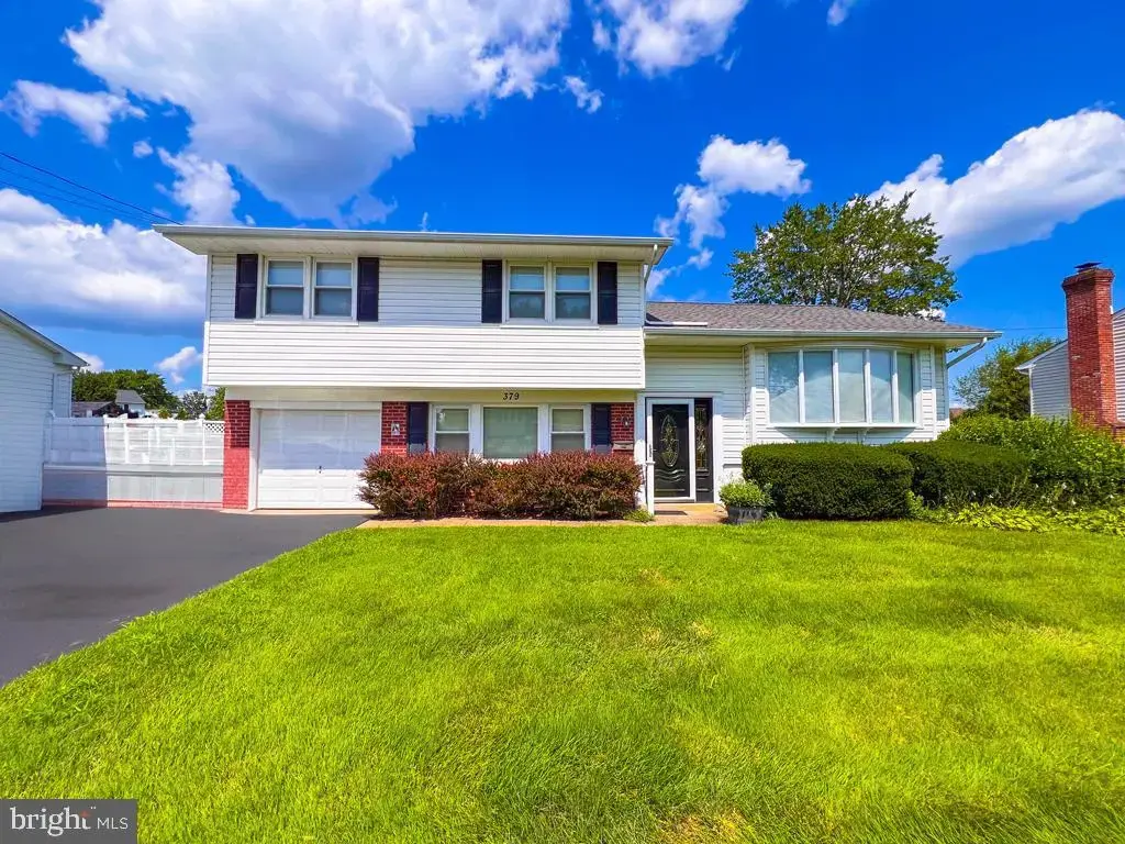 379 Patton Dr, WARMINSTER