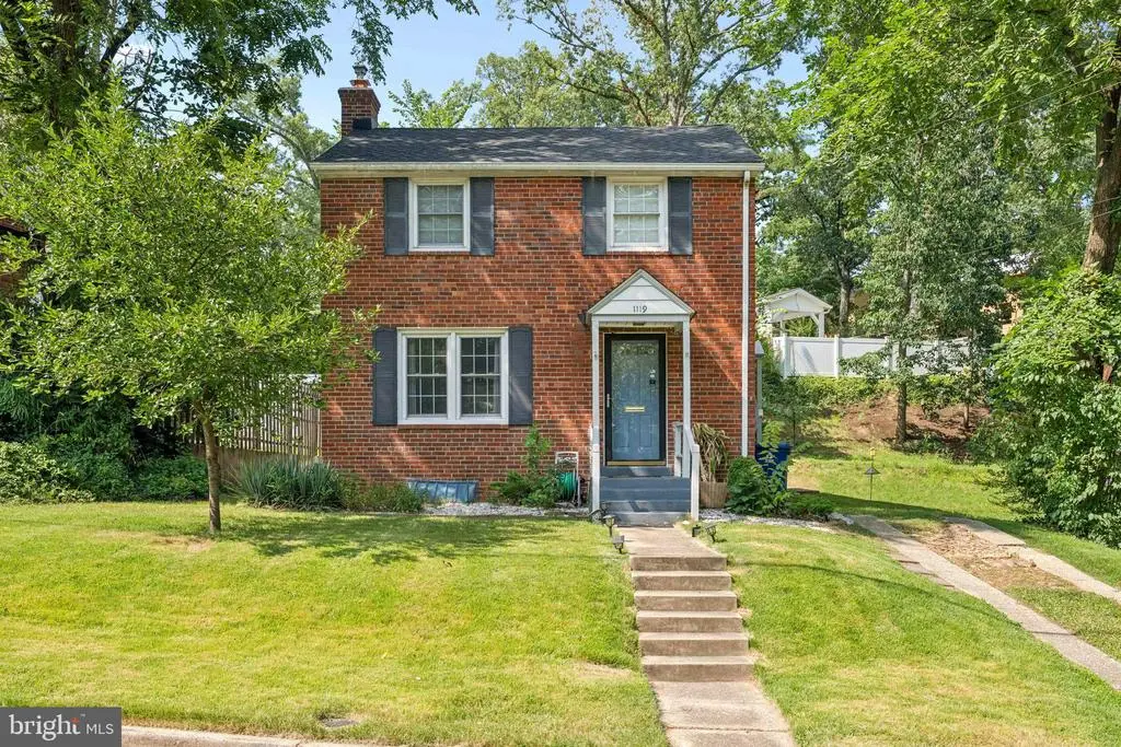 1119 S Edison St, ARLINGTON