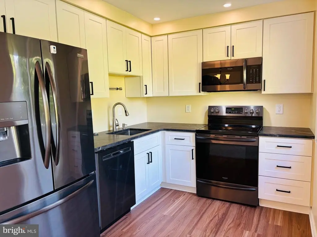 145 Roskeen Ct #128, PHOENIXVILLE