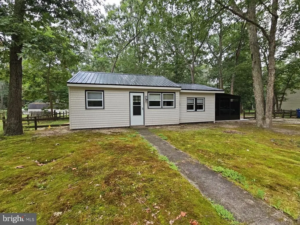 125 S Rosewood Rd, MILLVILLE