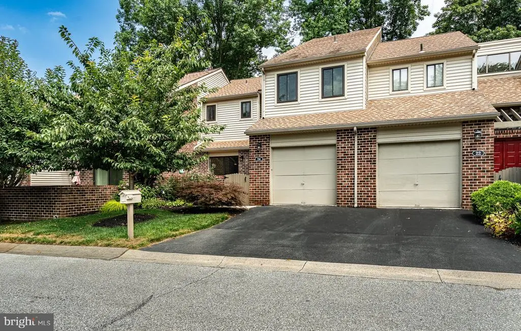 24 Scott Ct, Chesterbrook