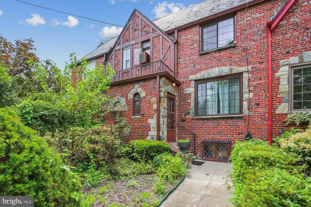 1302 Sheridan St Nw, Washington