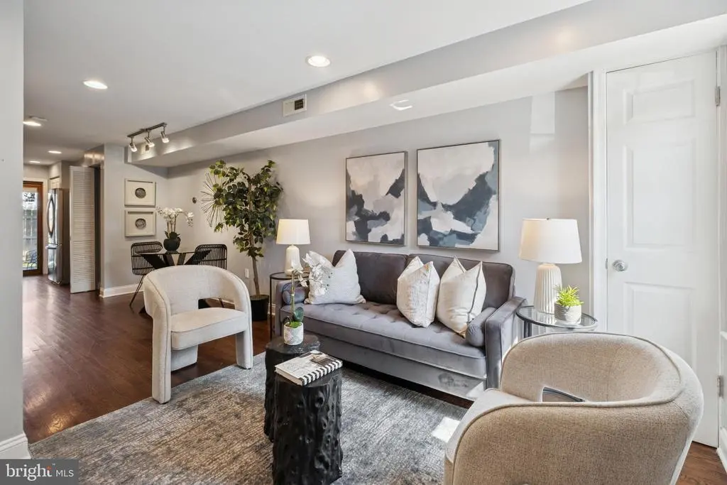 728 19th St Ne, WASHINGTON