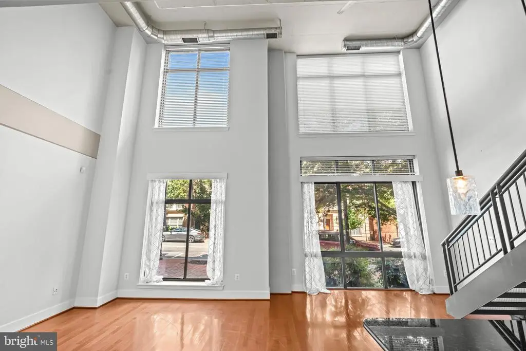 520 John Carlyle St #108, ALEXANDRIA