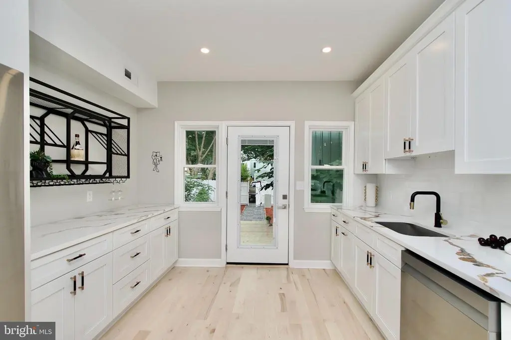 318 N Payne St, ALEXANDRIA