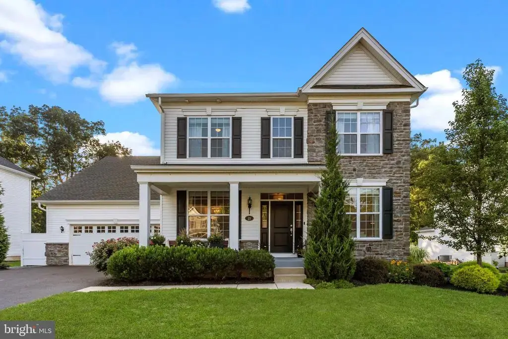 21 Greenway Dr, DOYLESTOWN