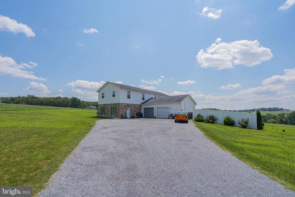 2609 Municipal Rd, LEHIGHTON