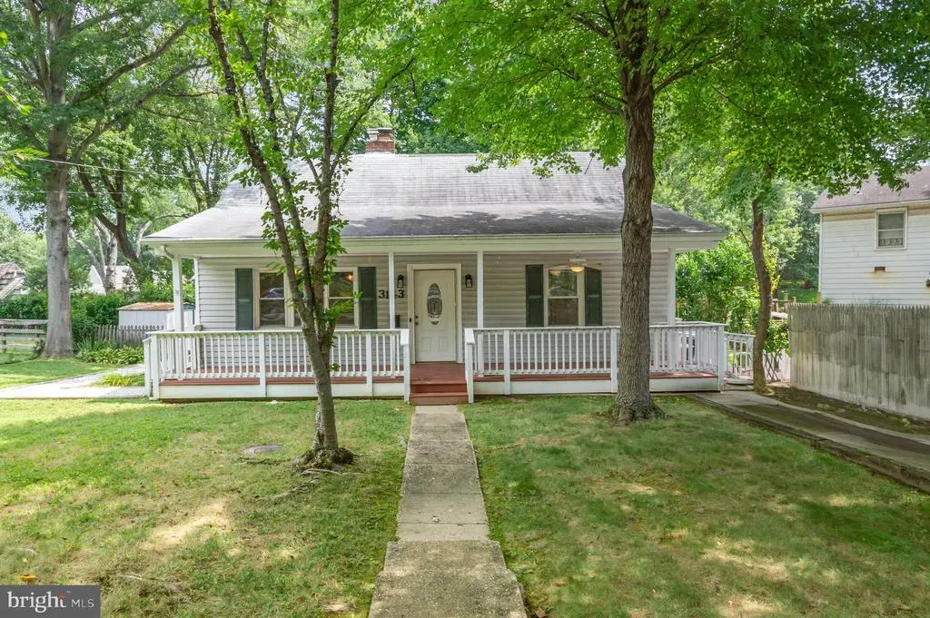 3143 Cofer Rd, Falls Church