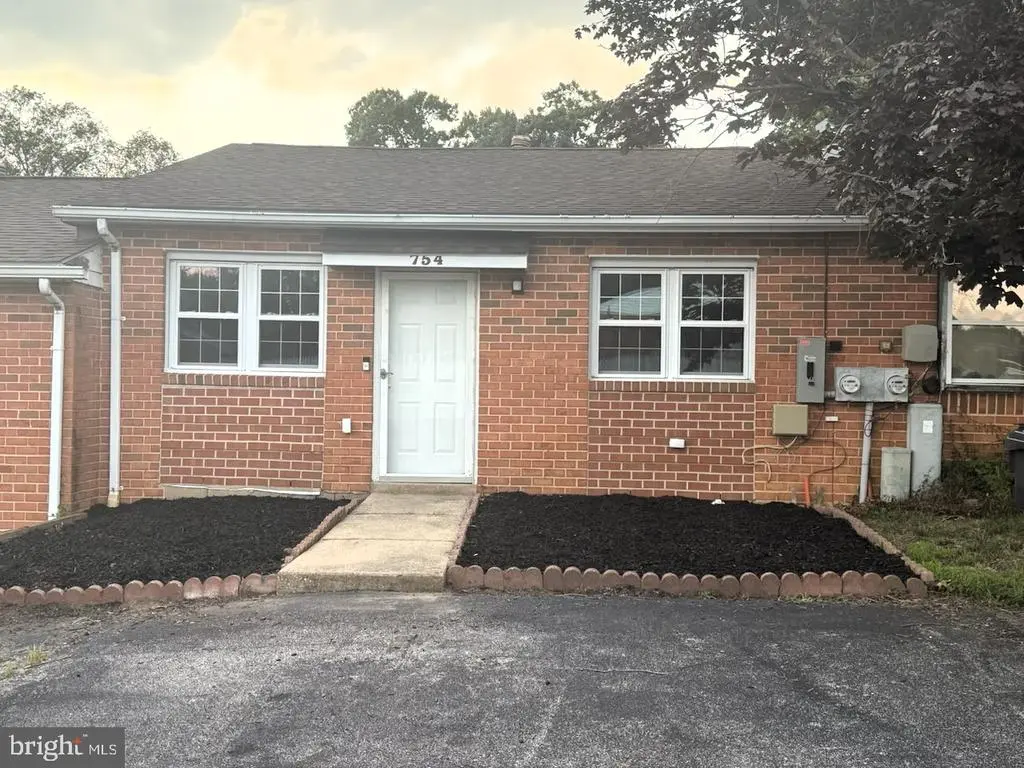 754 Red Clay Dr, BEAR