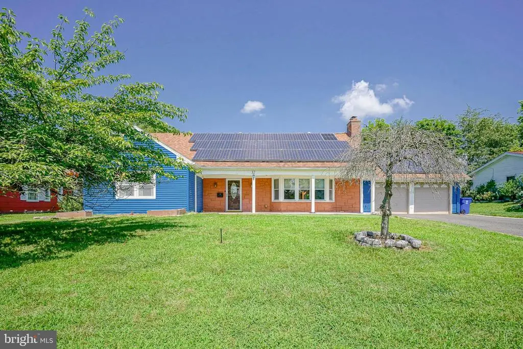 32 Country Club Rd, WILLINGBORO