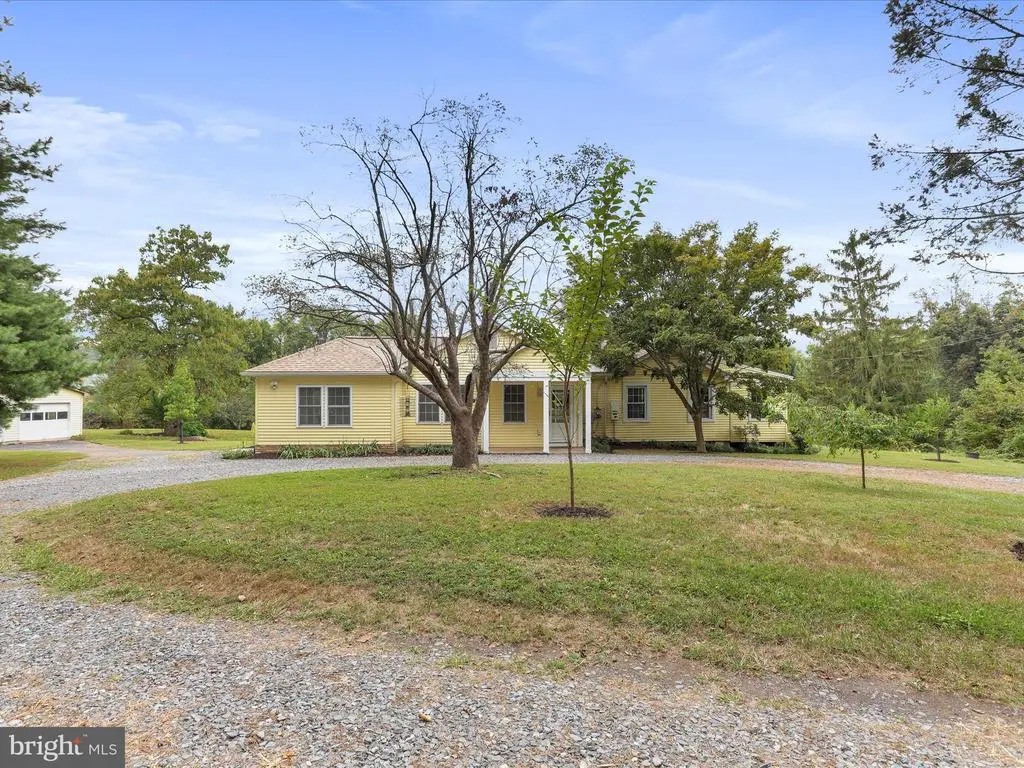22119 Dickerson School Rd, Dickerson