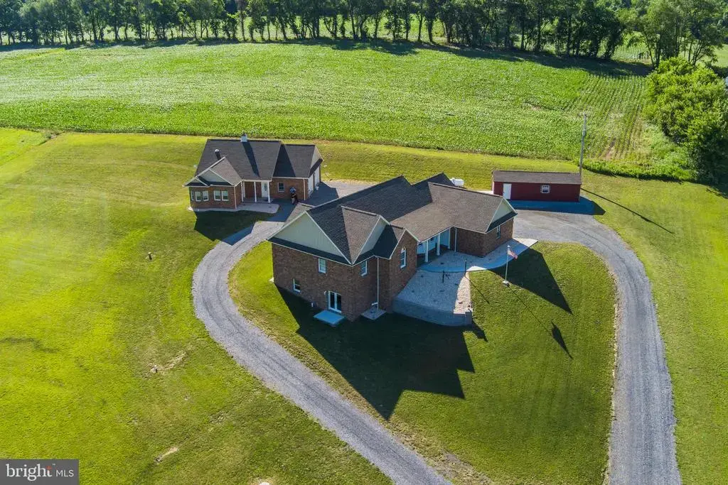 5217 Diehl Way, BEDFORD