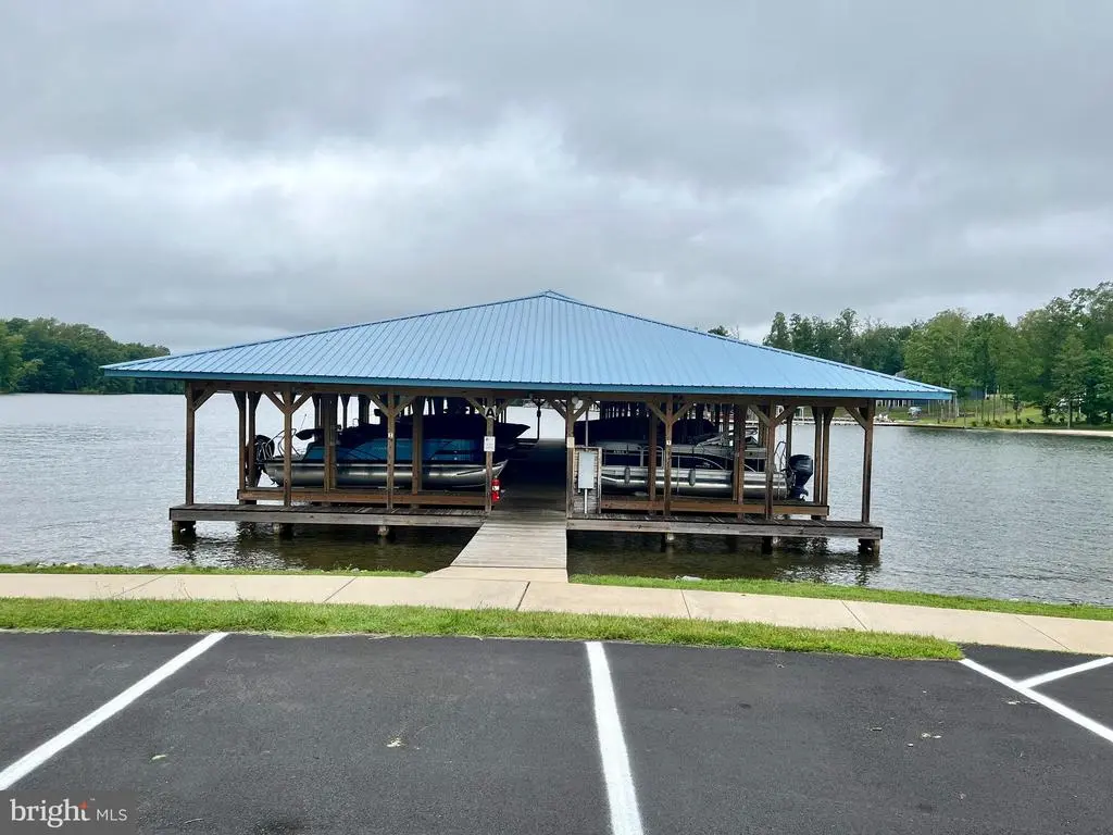 647 Fairview Dr, Mineral