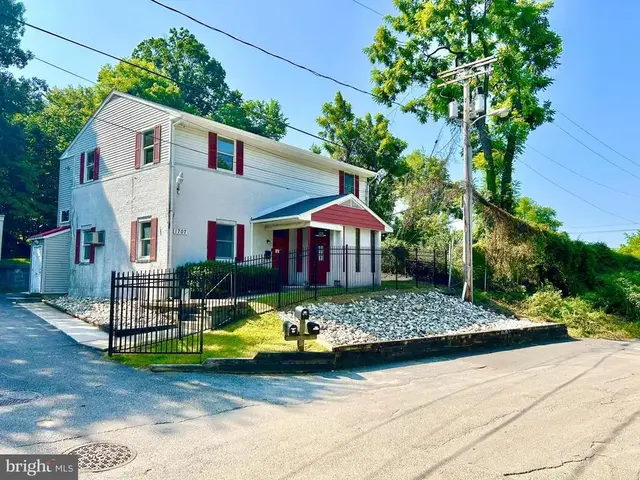 1707 Reisterstown, Pikesville