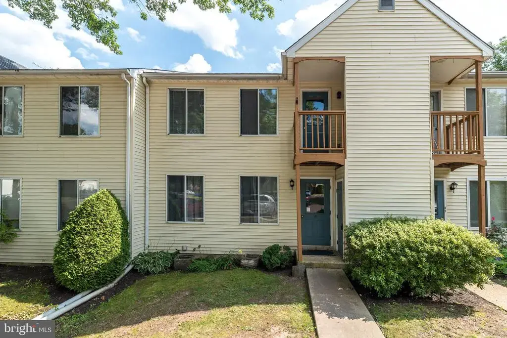 18-b Kittery Ct, SELLERSVILLE