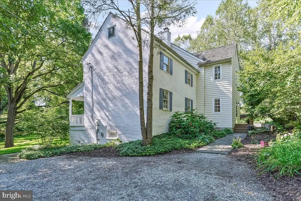 72 E Highland Rd, PARKESBURG