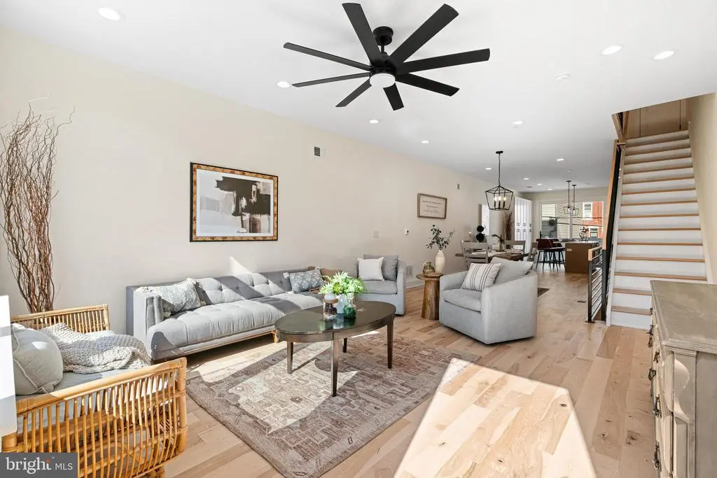 2623 Reed St, Philadelphia