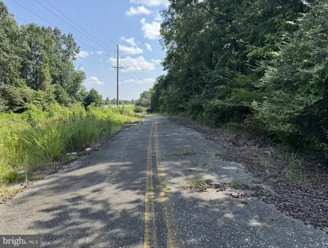Hamilton Rd, Waldorf