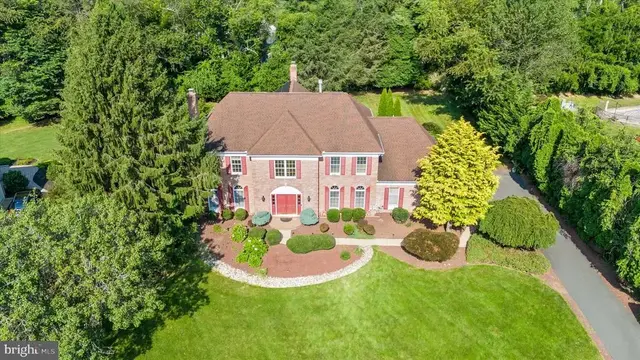 10 Equestrian Cir, Hockessin