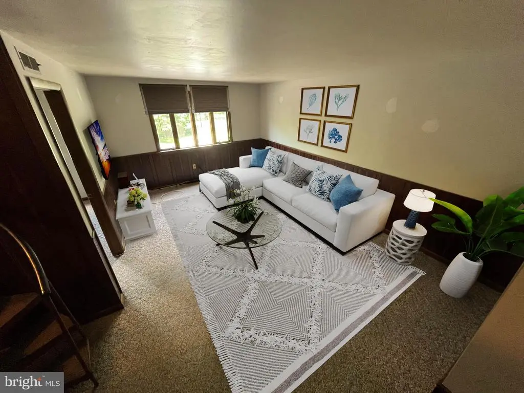 2042 Lenhart Rd #unit C, HATFIELD