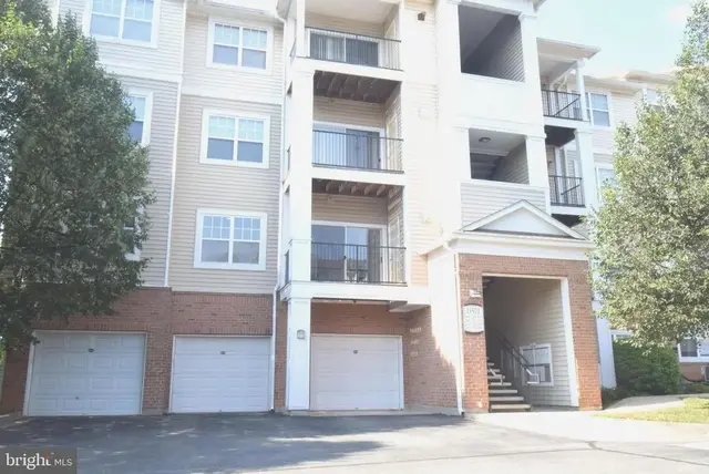 13503 Derry Glen Ct #201, Germantown