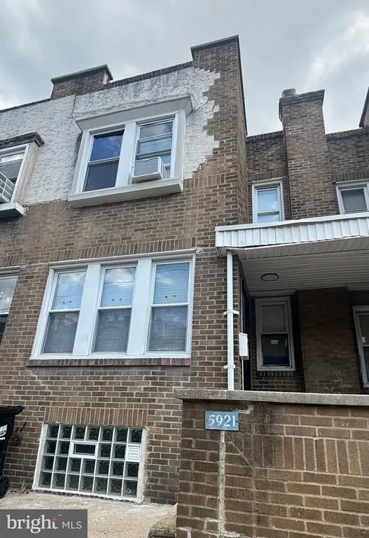 5921 N Lawrence St, PHILADELPHIA