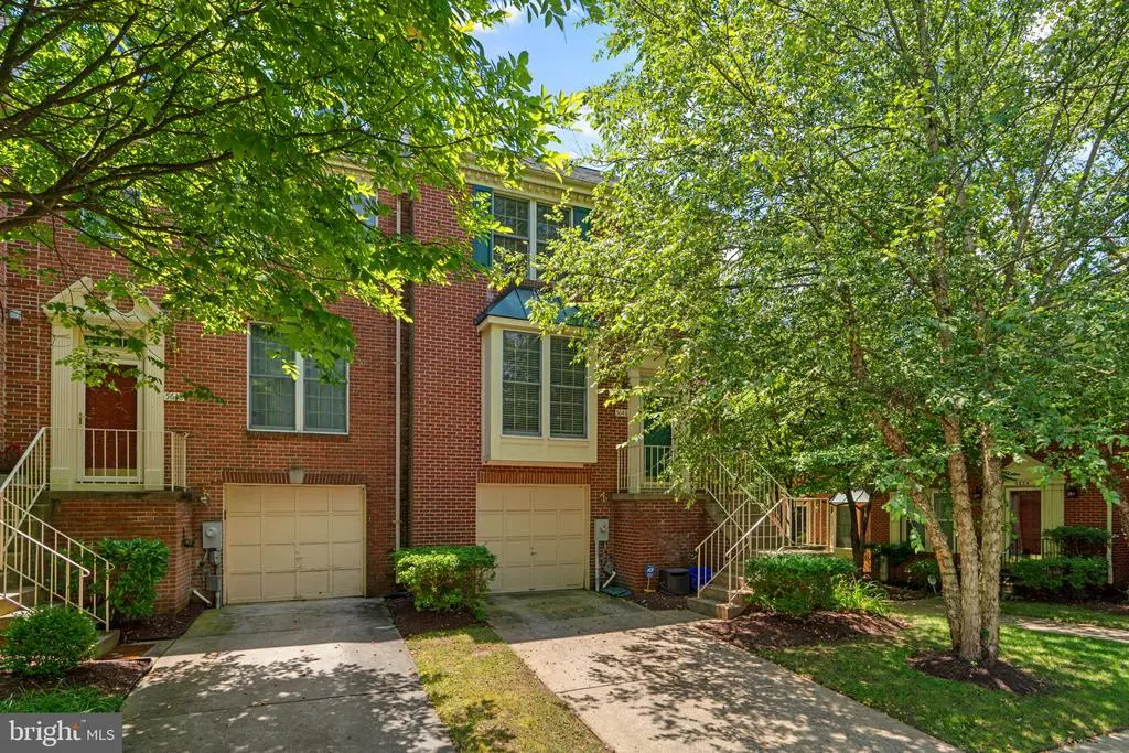 5646 April Journey #50, COLUMBIA