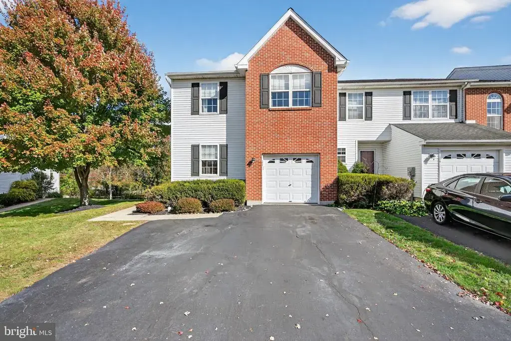 172 Hampshire Dr, SELLERSVILLE