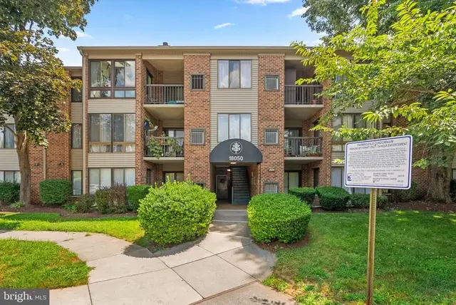 18050 Chalet Dr #14-302, Germantown