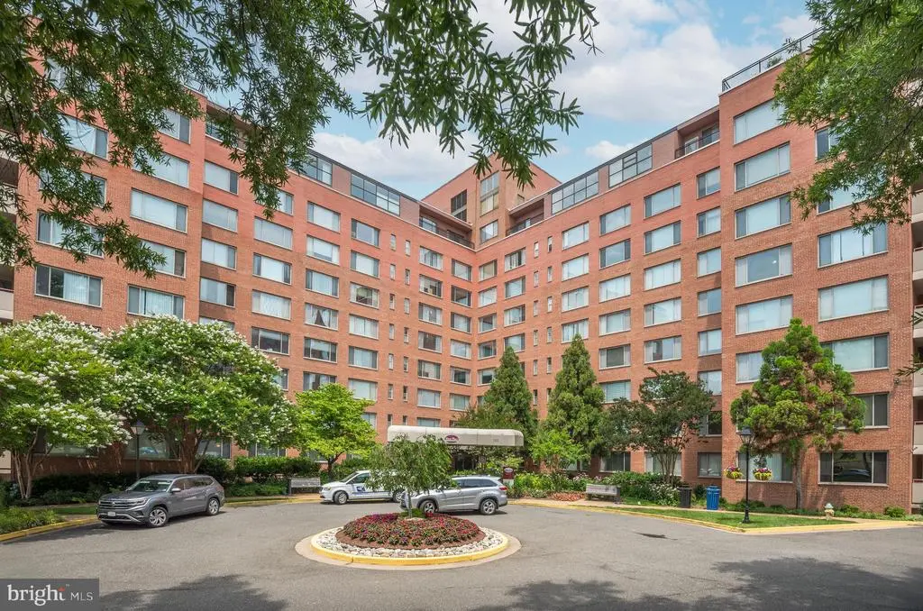 1111 Arlington Boulevard #530, ARLINGTON