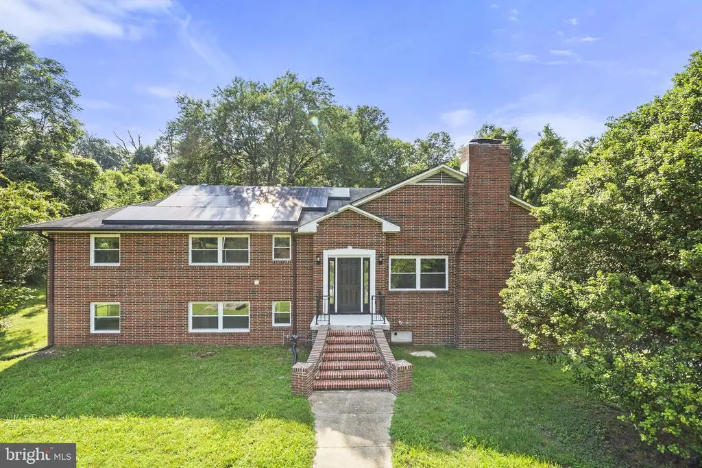 7410 Hawkins Dr, Hanover