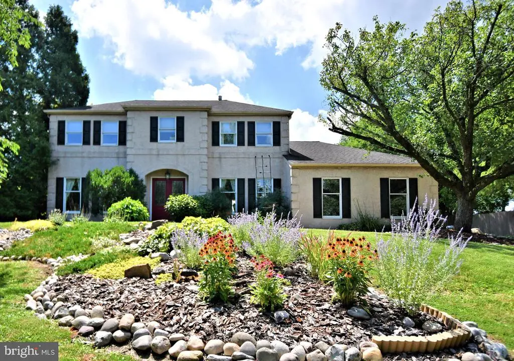 102 Gwynmont Dr, NORTH WALES