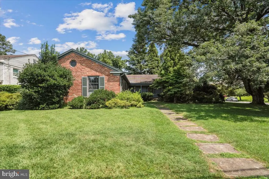 7201 Marbury Rd, Bethesda