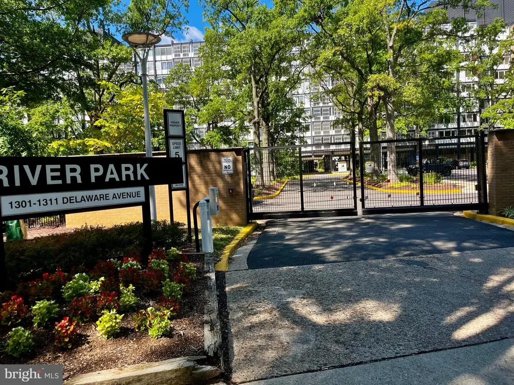 1340 4th St Sw #t-1340, WASHINGTON