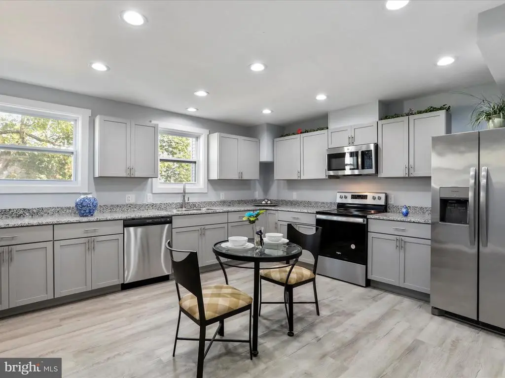 324 W Howard St, HAGERSTOWN