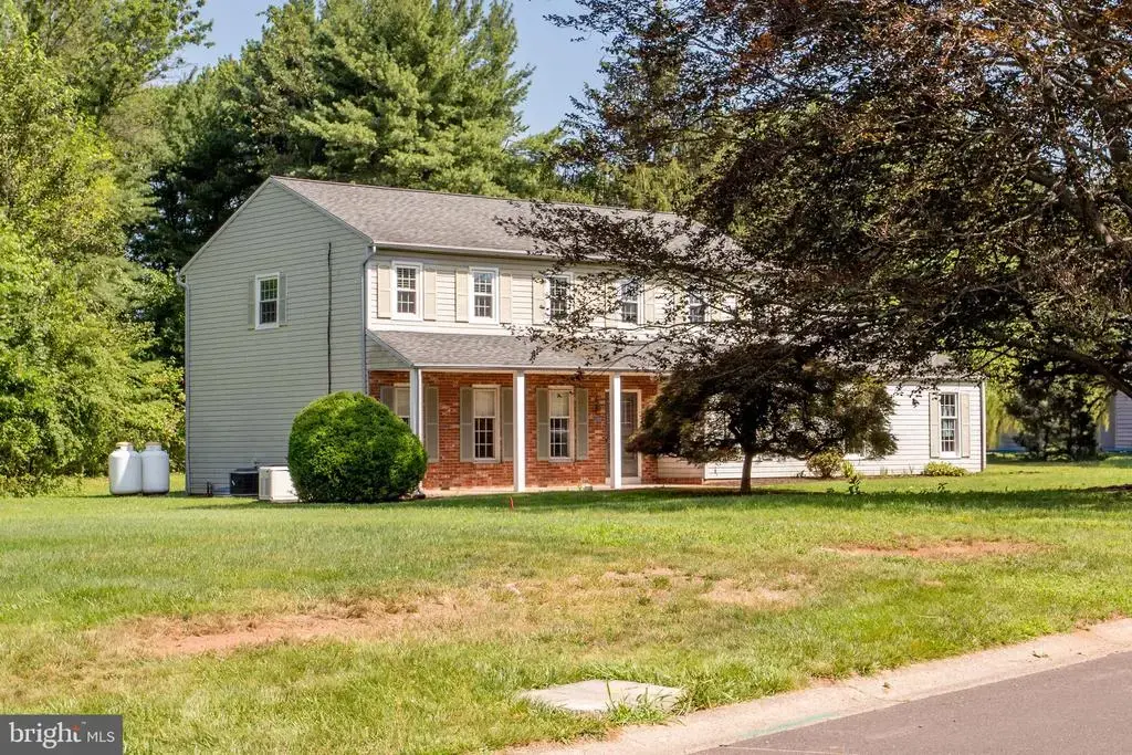 30 Houk Rd, DOYLESTOWN