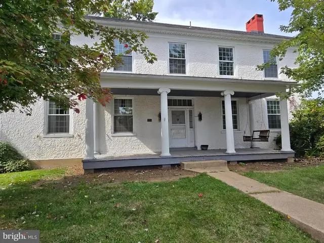 203 E Main St, Fairfield