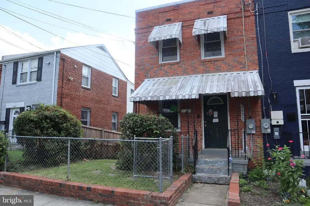 3438 23rd St Se, WASHINGTON