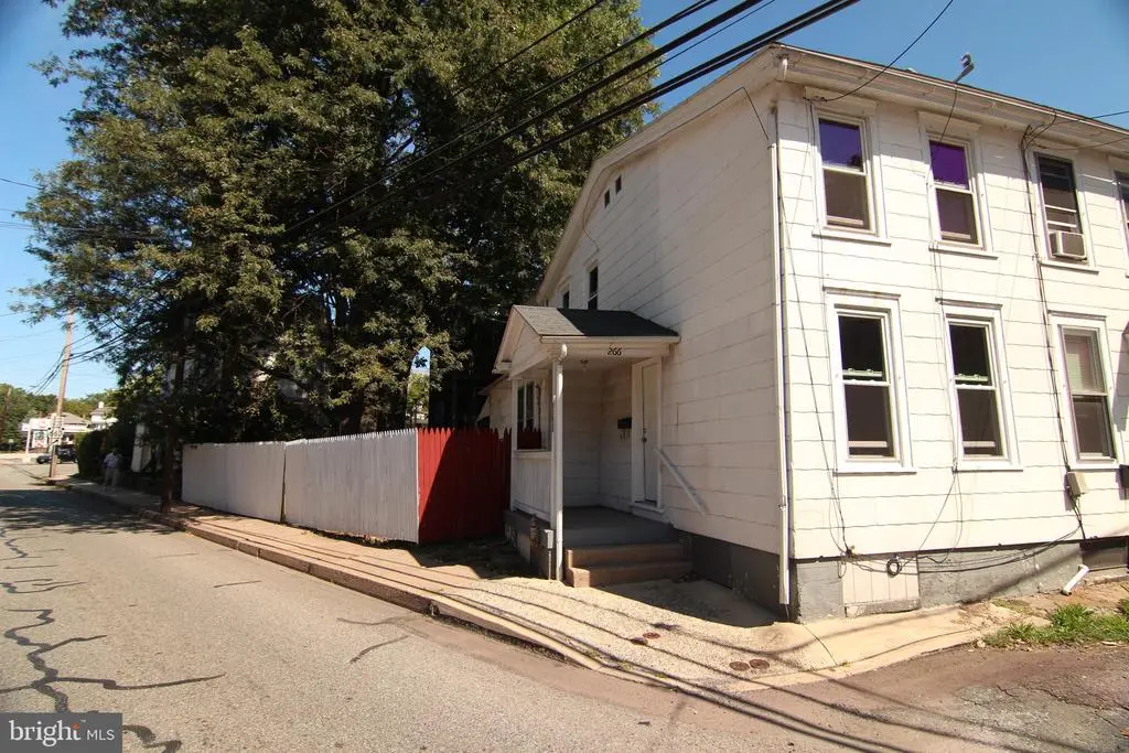 266 Manatawny St, POTTSTOWN