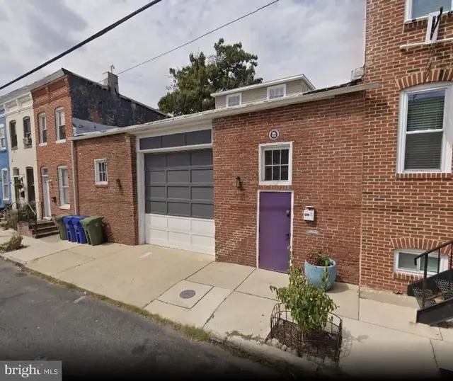 858 Carroll St, Baltimore