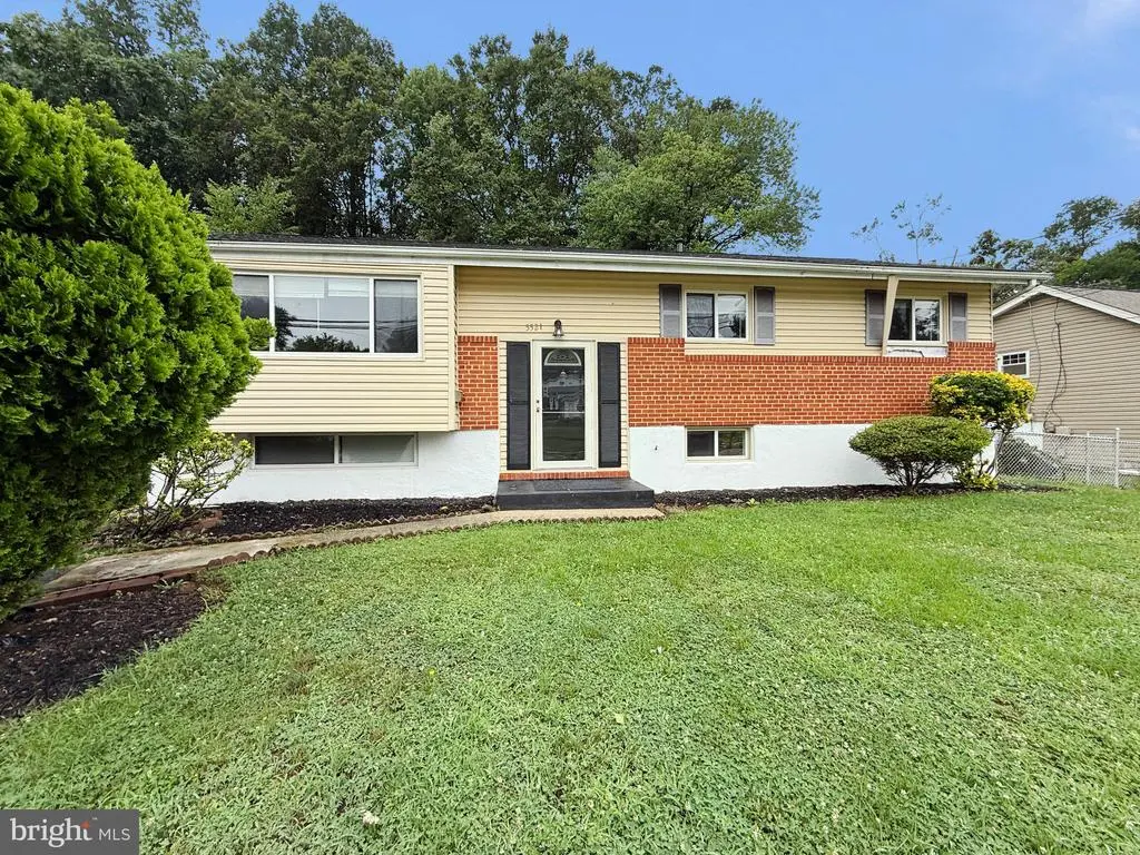 5521 Helmont Dr, Oxon Hill