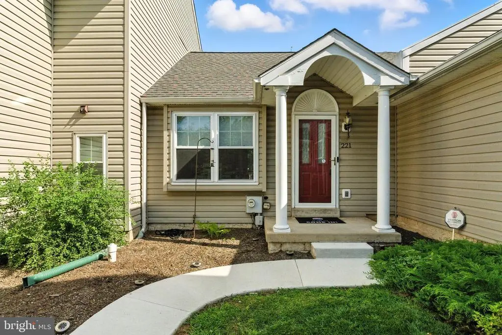 Photo of Listing #PABU2101710