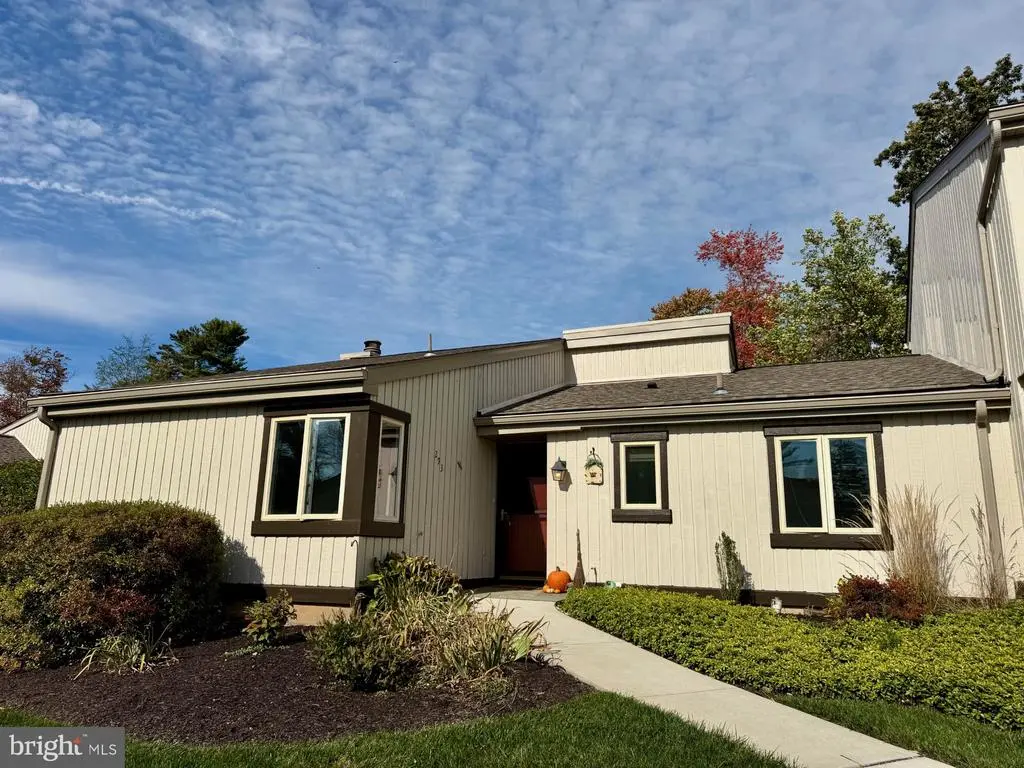 293 Devon Ln, WEST CHESTER