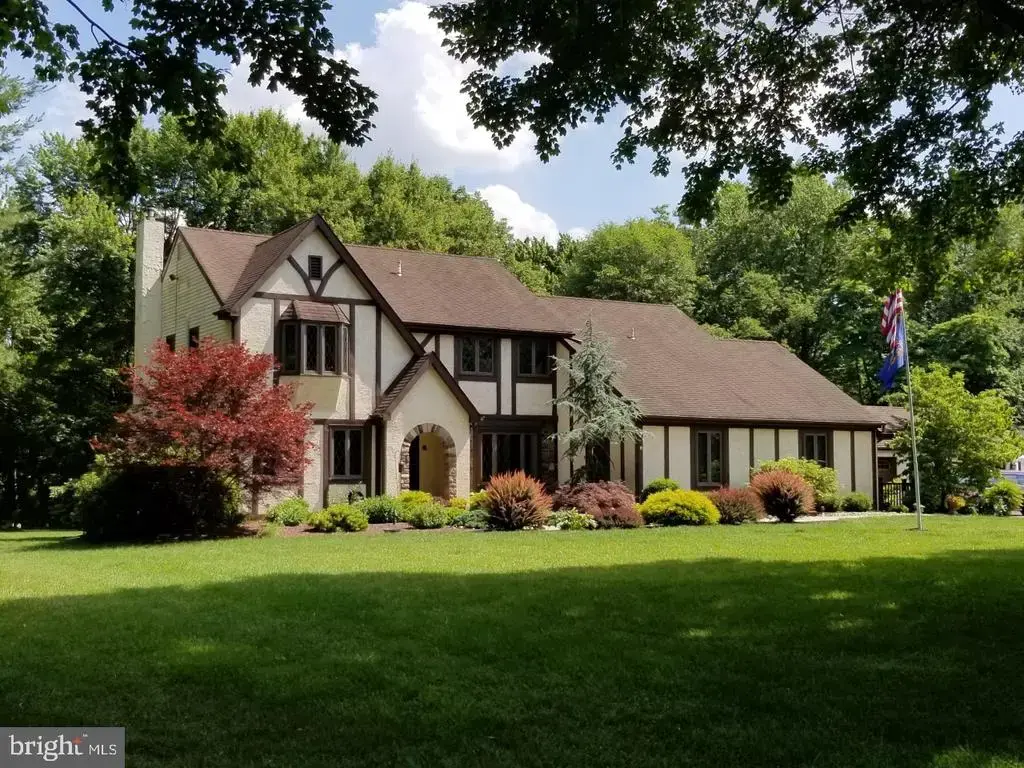 1528 Stapler Dr, YARDLEY