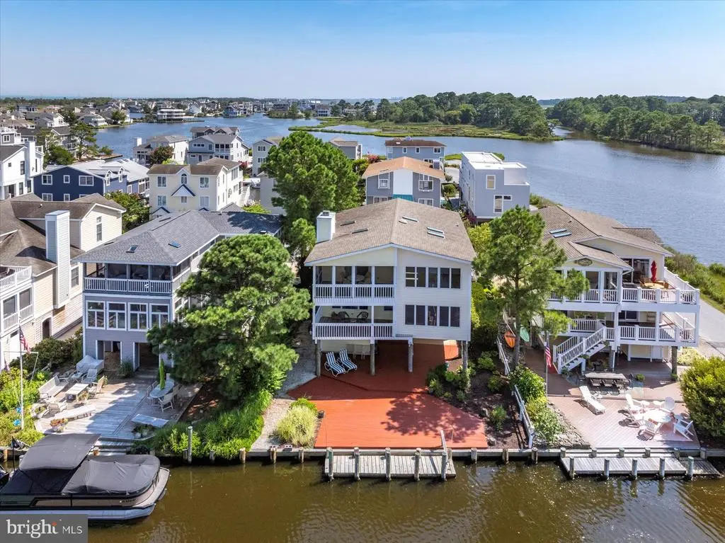 309 W 2nd St, South Bethany