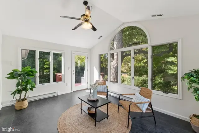 8826 Brierly Rd, Chevy Chase