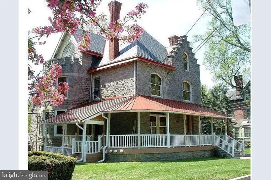 436 N Church St #1a, West Chester