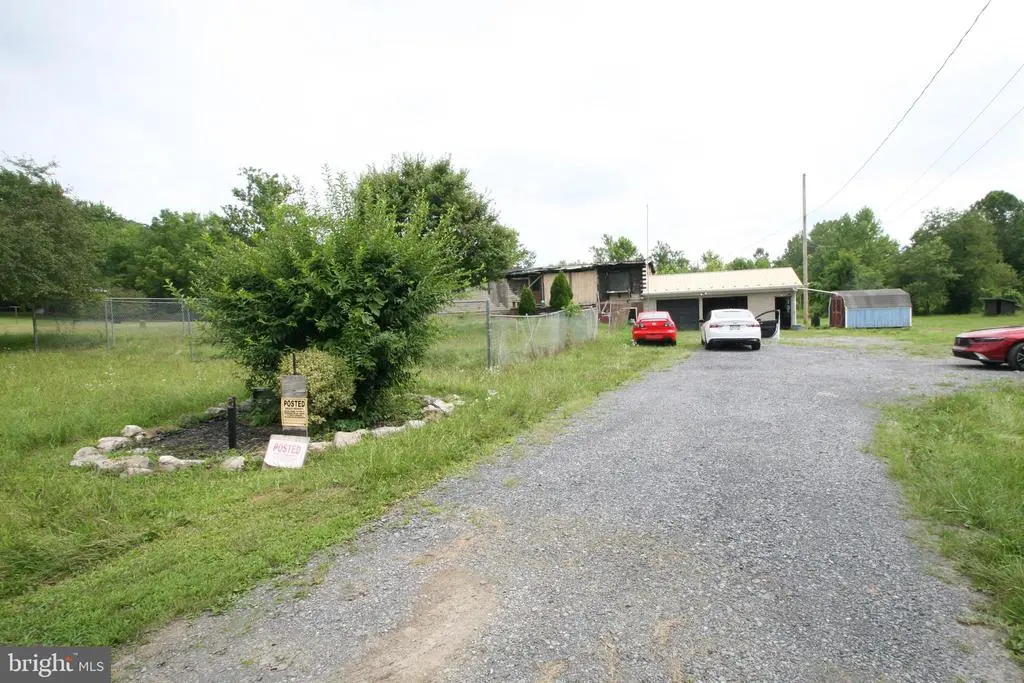 12916 Honeysuckle Lane, MAPLETON DEPOT